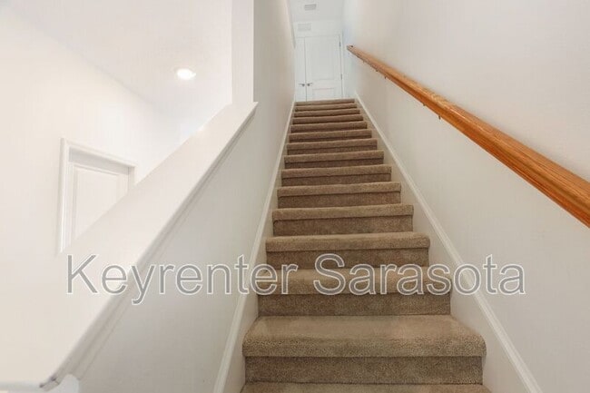 Building Photo - 8717 Winter Breeze Wy