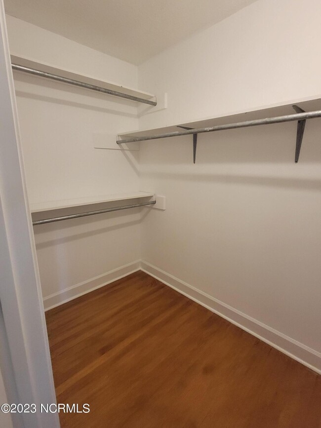 Building Photo - 4505 Wentworth Ct