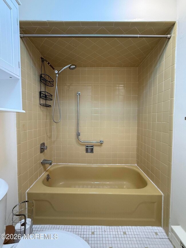 Building Photo - 115 Amberly Dr