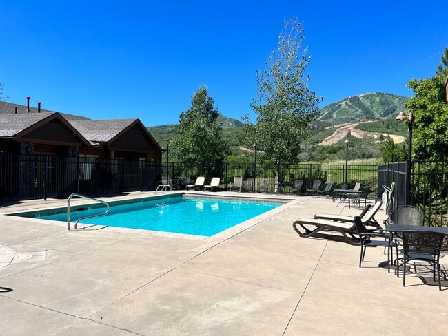 Building Photo - Foxbay @ The Jordanelle