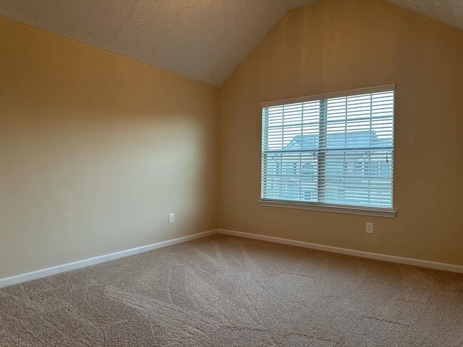 Building Photo - Open House 08/09/2025  Saturday 10:30AM un...