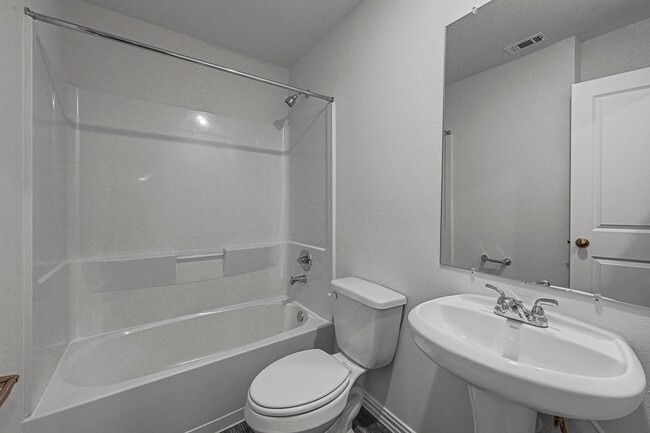 Building Photo - 317 Gans St