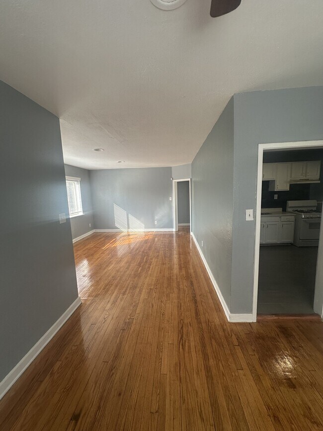 Building Photo - 4217 Chamberlayne Ave
