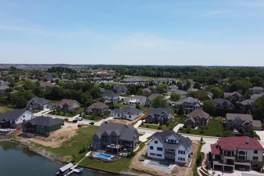 Building Photo - 10599 Geist View Dr