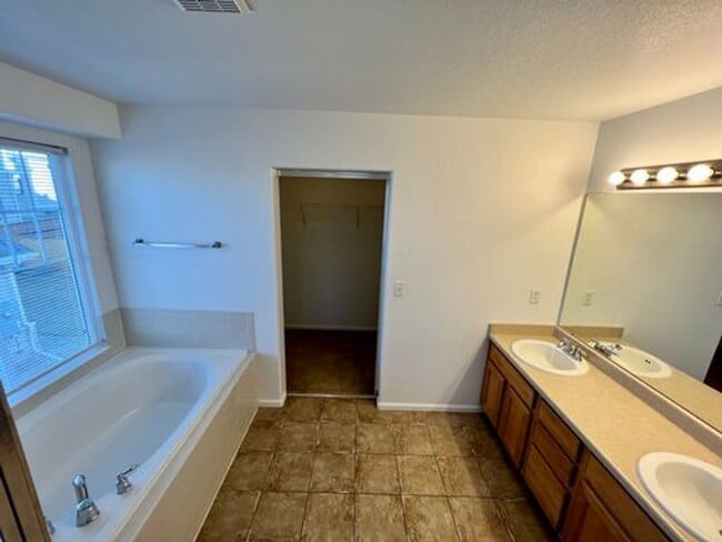 Building Photo - $0 DEPOSIT OPTION! BEAUTIFUL TWO-STORY HOM...