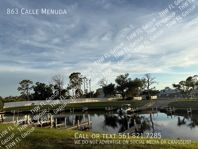 Building Photo - 863 Calle Menuda