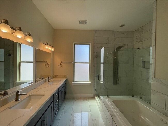 Building Photo - 5306 Eigel St