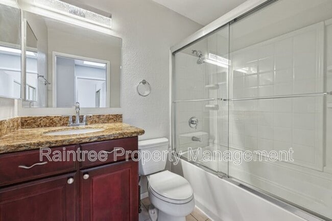 Building Photo - 3256 Via Marin