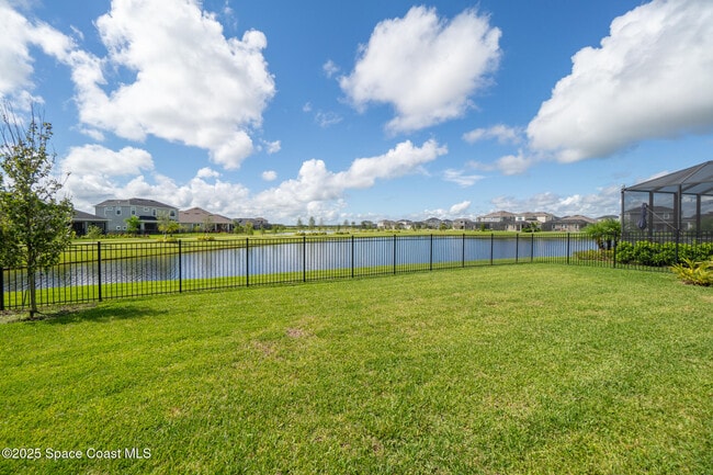 Building Photo - 3233 Casare Dr