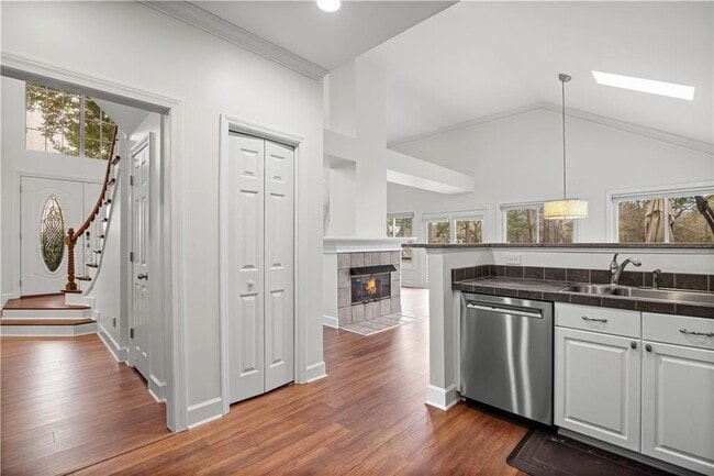 Building Photo - 2298 Goodwood Blvd SE