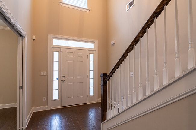 Building Photo - 453 Arrowwood Dr