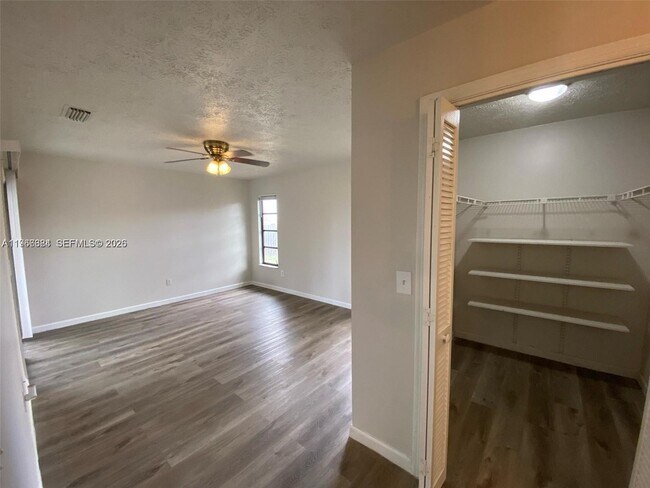 Building Photo - 371 SE Fairchild Ave