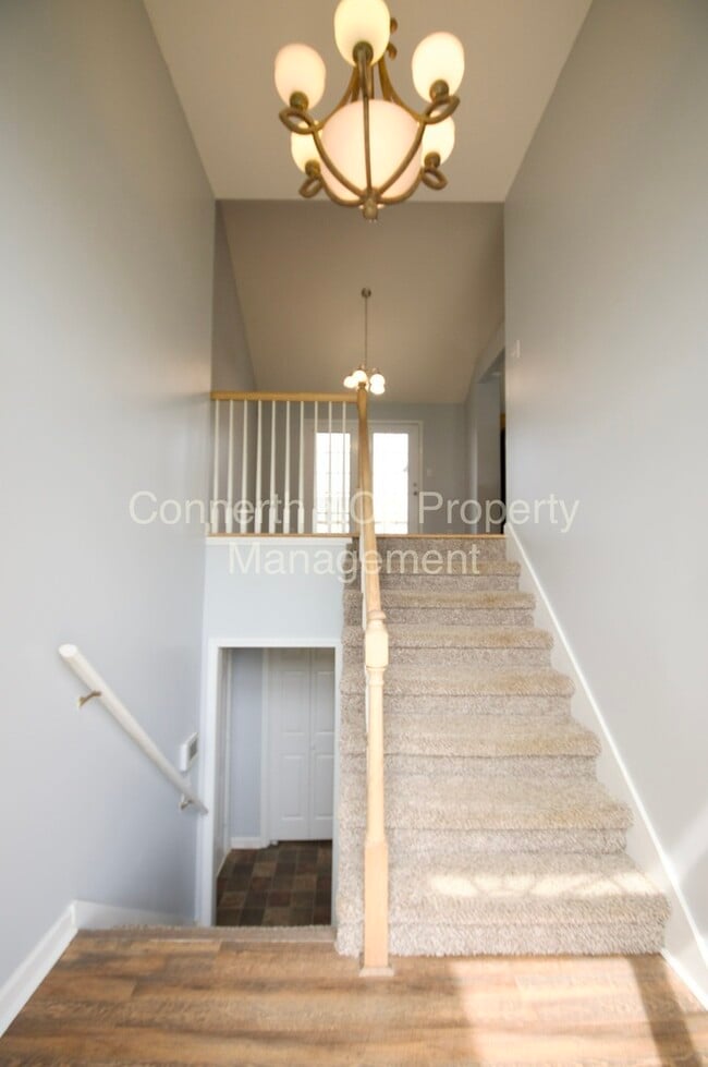 Building Photo - 3766 Bret Dr