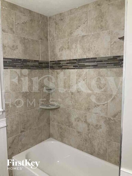 Building Photo - 518 Rebecca St