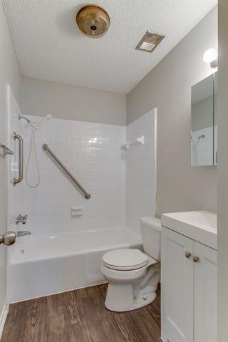 Building Photo - 6024 Blueridge Dr