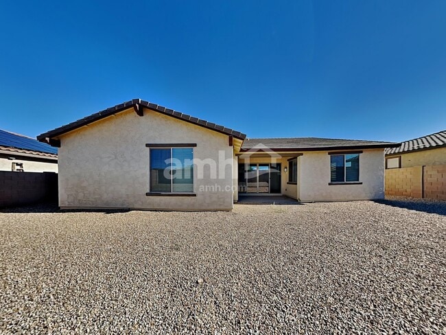 Building Photo - 18256 W Thunderhill Pl