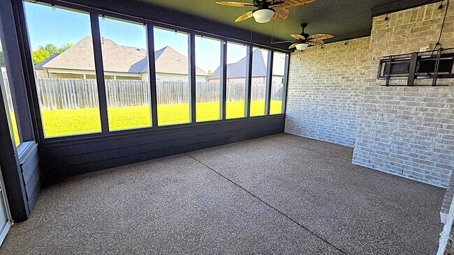 Building Photo - 30 Birkdale Dr