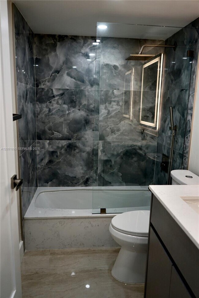 Building Photo - 770 Claughton Island Dr