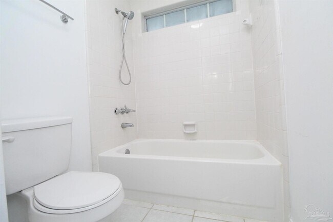 Building Photo - 8154 Treetop Ln