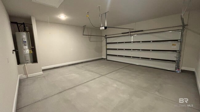 Building Photo - 452 Parkerman Ave