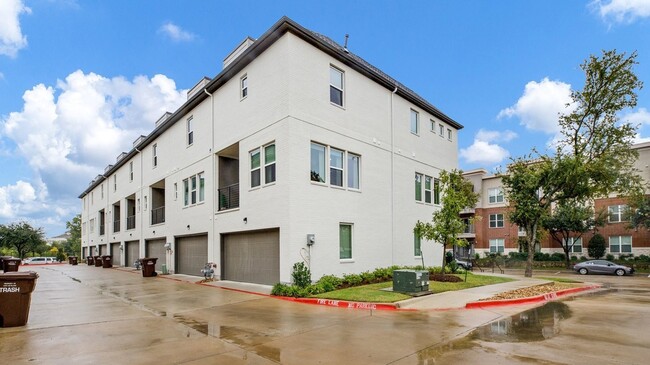 Building Photo - 3364 Norris St