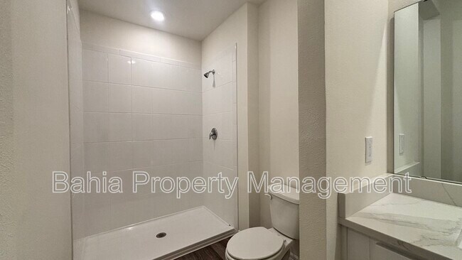 Building Photo - 1676 Hummingbird Rd