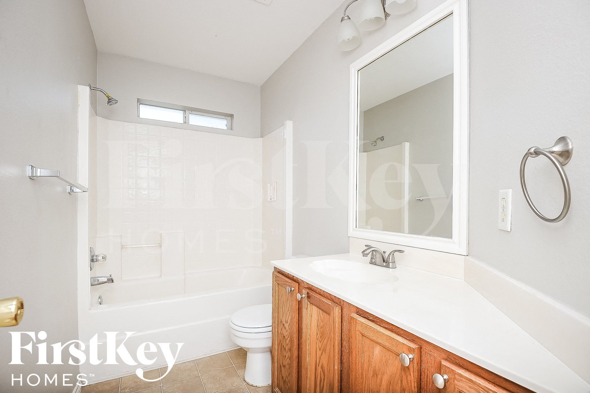 Building Photo - 729 Pace Dr