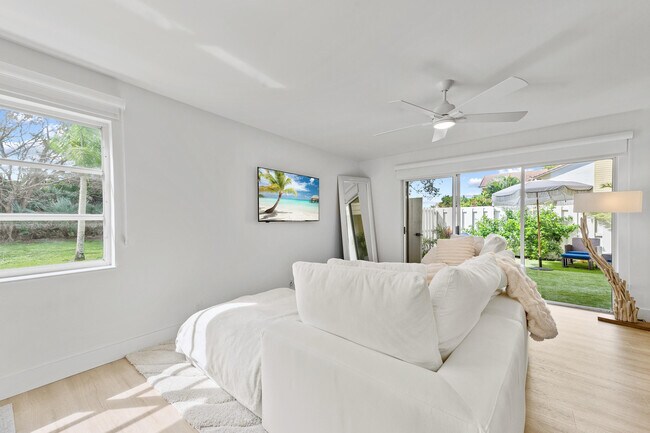 Building Photo - 288 Seabreeze Cir