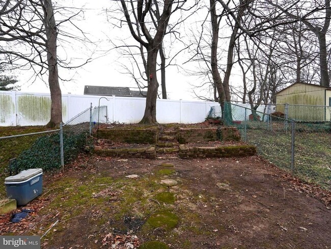 Building Photo - 51 Hollybrooke Dr