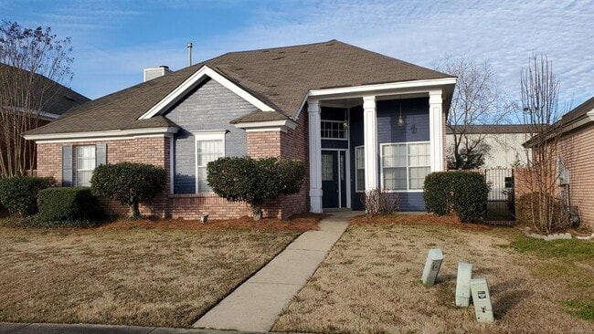 Building Photo - 2425 Noble Wood Ct