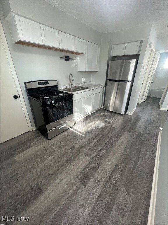 Building Photo - 2557 Edwin Ave