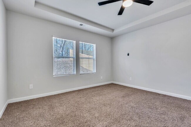 Building Photo - Like New 3BR/2BA Home is Woodruff, SC  **$1995/mo rent