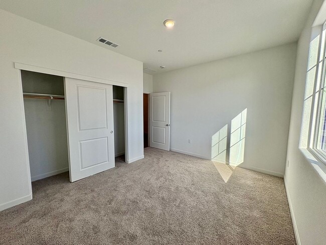 Building Photo - 703 Rosazzo Ln