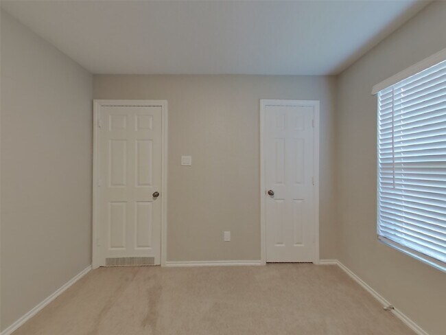 Building Photo - 17588 Rosewood Manor Ln