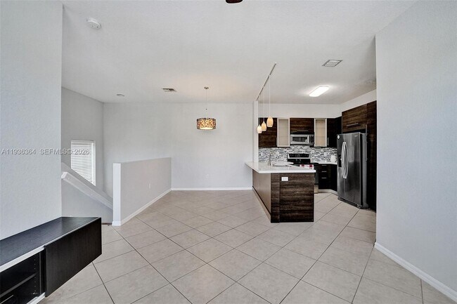 Building Photo - 4301 SW 131st Ln