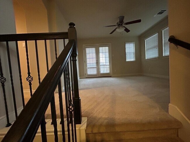 Building Photo - 19301 Bridie Path