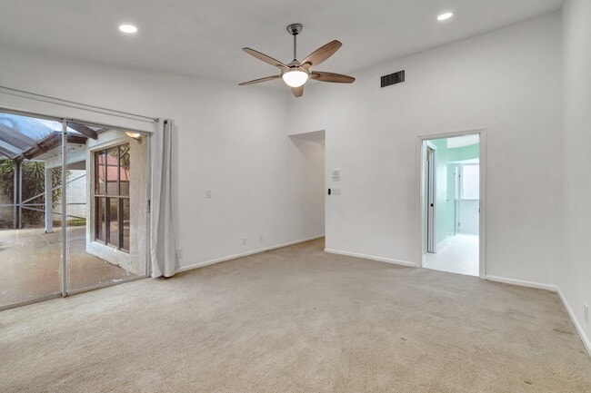 Building Photo - 7810 Villa Nova Dr