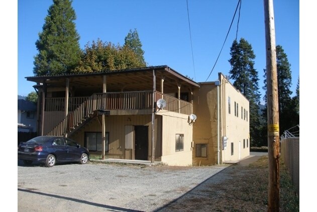 Building Photo - Carlillie Apts