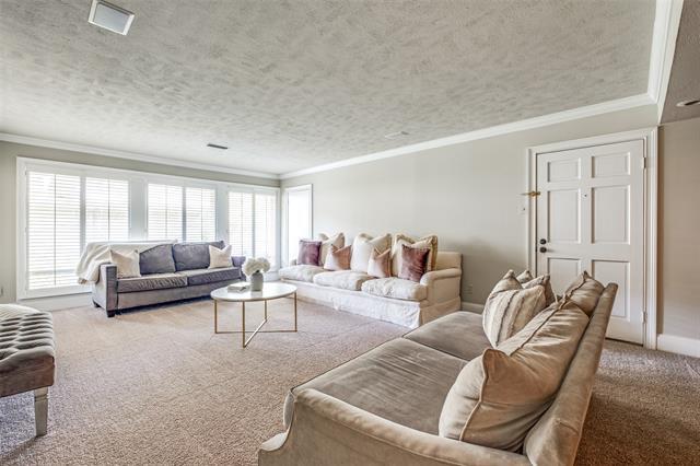 Building Photo - 6353 Diamond Head Cir