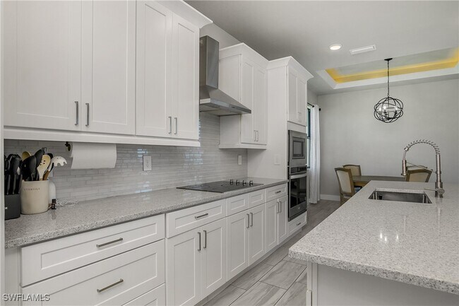 Building Photo - 1323 SW 36th St