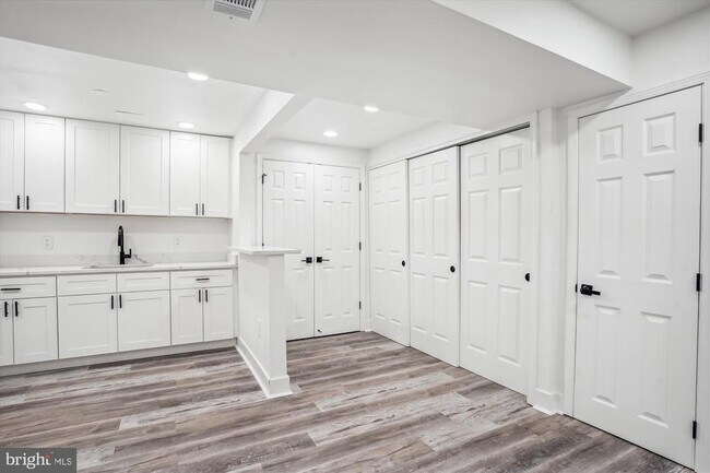 Building Photo - 8648 Watershed Ct