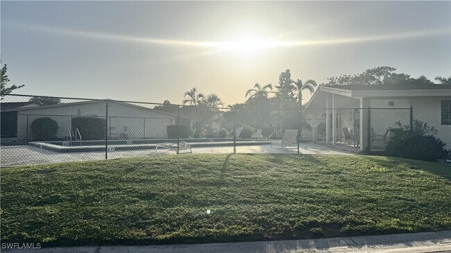 Building Photo - 5339 Treetops Dr