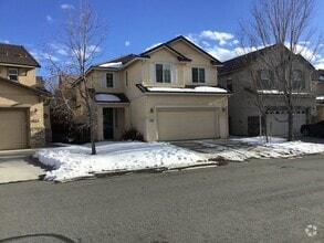 Building Photo - <b>Gated Community 4 Bedroom 2.5 Bath Home...