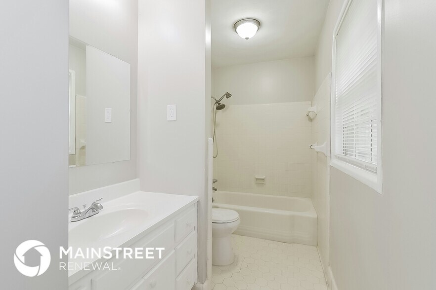 Building Photo - 981 Blanchard Rd