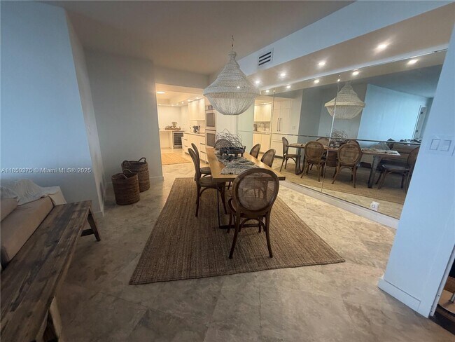 Building Photo - 1111 Crandon Blvd