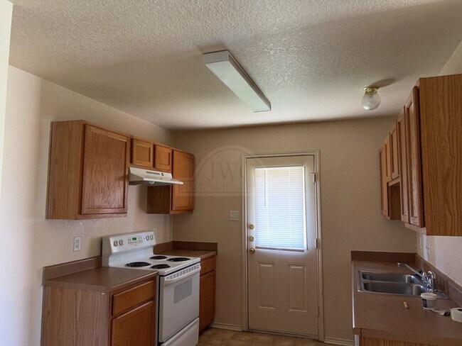 Building Photo - 5304 Lauren Lea Dr