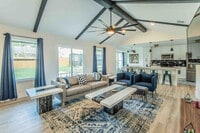 Building Photo - 7500 Rio Pass