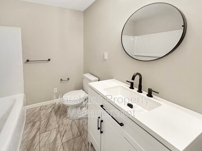Building Photo - 308 Gordon St Ext