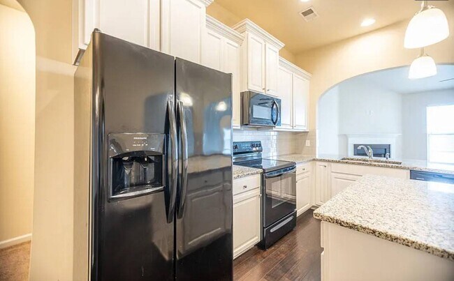 Building Photo - 6109 Mahogany Ter
