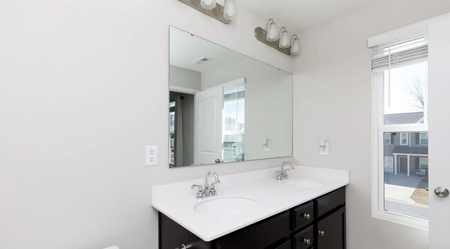 Building Photo - Exclusively Offered By Muse Realty, LLC